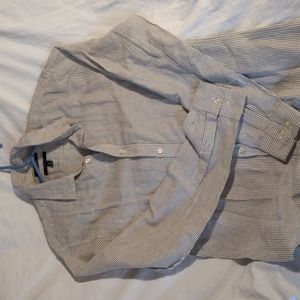 Long sleeve pin stripe banana Republic shirt